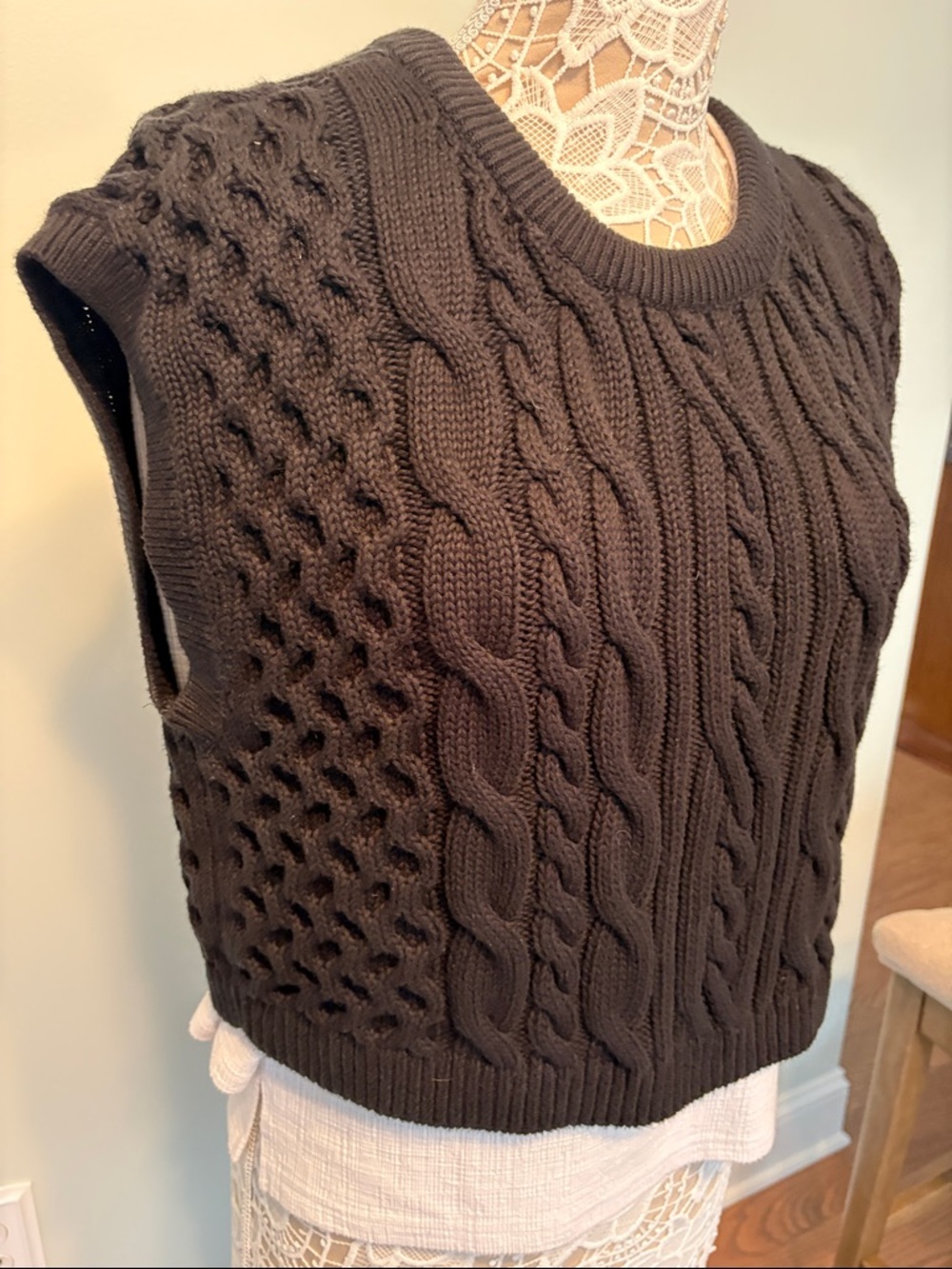 Anthropologie Black Cable-Knit Sweater Vest Size L - Picture 2 of 4